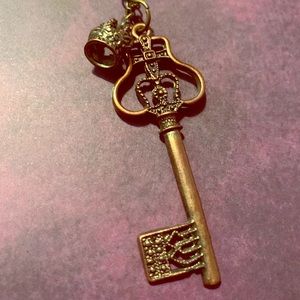 Skeleton key necklace